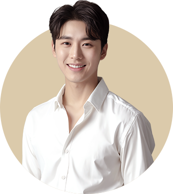 흰 셔츠를 입고 미소 짓는 젊은 남성